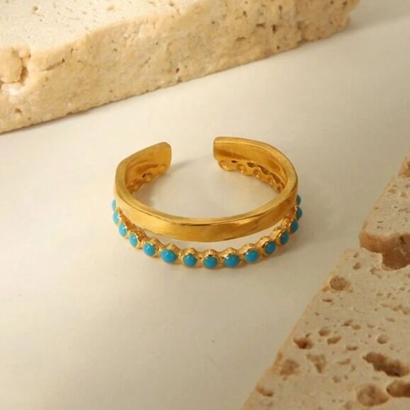 Elegant Gold and Turquoise Ring A1388 - Picture 1 of 4